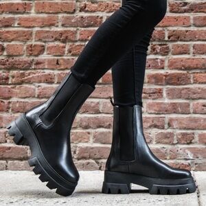 Thursday Boot Company chunky boots, size 37 / 6.5, hardly worn